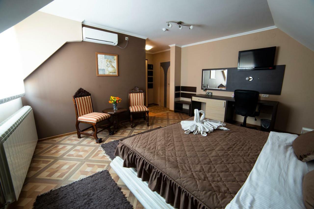 Garni Hotel Lama كراغوييفاك المظهر الخارجي الصورة