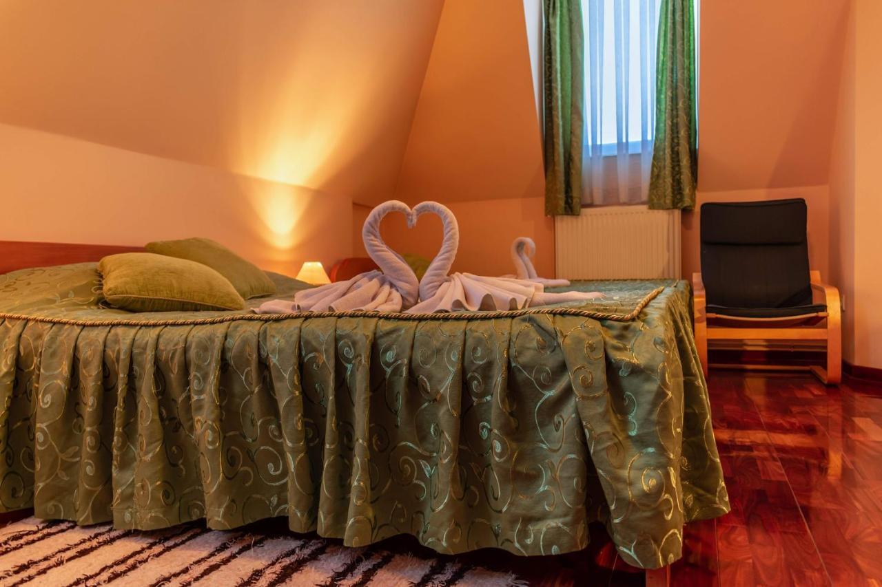 Garni Hotel Lama كراغوييفاك المظهر الخارجي الصورة